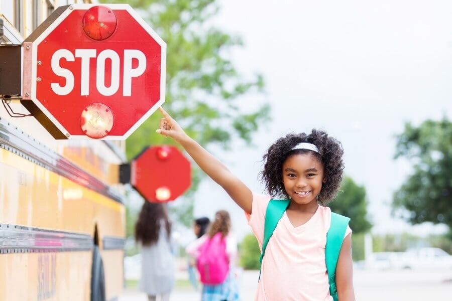 School Bus Safety Tips for Students and Drivers